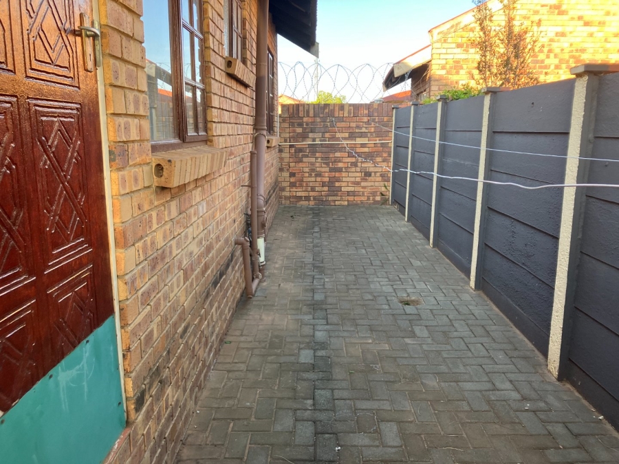 2 Bedroom Property for Sale in Uitsig Free State